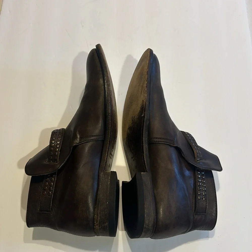 Hollywood Trading Co HTC brown leather ankle boots w side adjust buckle Italian
